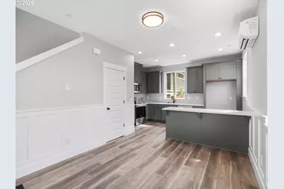 3622 SW Vermont St, Portland, OR 97219 - Photo 2