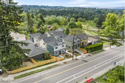 3622 SW Vermont St, Portland, OR 97219 - Photo 16