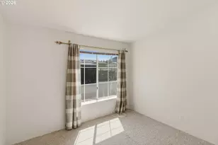 318 Peacock Ln, Kelso, WA 98626 - Photo 18