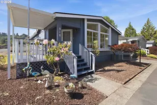 318 Peacock Ln, Kelso, WA 98626 - Photo 2