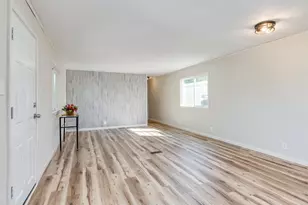 612 N Cascade Dr, Woodburn, OR 97071 - Photo 8