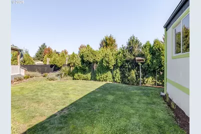 612 N Cascade Dr #23, Woodburn, OR 97071 - Photo 36