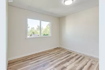 612 N Cascade Dr #23, Woodburn, OR 97071 - Photo 28