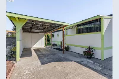 612 N Cascade Dr #23, Woodburn, OR 97071 - Photo 2