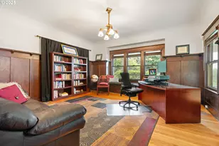 3906 S Kelly Ave, Portland, OR 97239 - Photo 22