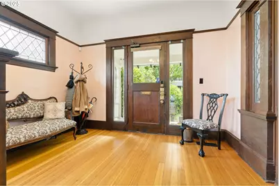 3906 S Kelly Ave, Portland, OR 97239 - Photo 6