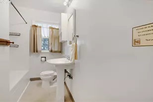 1147 SE 174th Ave, Portland, OR 97233 - Photo 14
