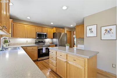 14884 SE Stanhope Rd, Clackamas, OR 97015 - Photo 16