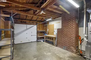 16560 SE Haig Dr, Portland, OR 97236 - Photo 28