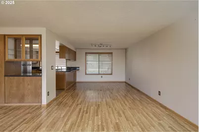 12173 SE 104th Ct, Happy Valley, OR 97086 - Photo 6