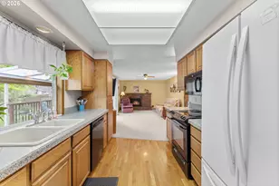 5245 SW 205th Ct, Aloha, OR 97078 - Photo 8