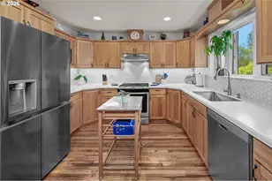9130 SW Borders St, Portland, OR 97223 - Photo 6