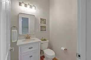 3760 NW Tustin Ranch Dr, Portland, OR 97229 - Photo 20