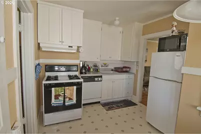 2356 NW Westover Rd, Portland, OR 97210 - Photo 10