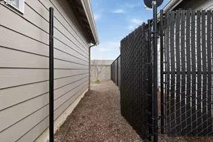 2045 SE Academy St, Dallas, OR 97338 - Photo 28