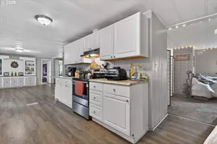 381 2nd St, Baker City, OR 97814 - Photo 8