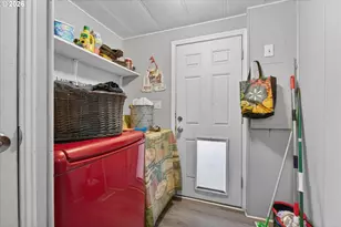 381 2nd St, Baker City, OR 97814 - Photo 10