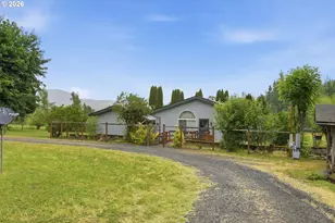 31332 Camas Swale Rd, Creswell, OR 97426 - Photo 2