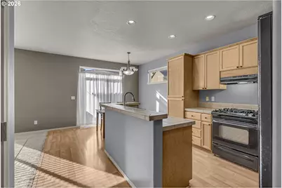 1093 SE Wenlock Ave, Hillsboro, OR 97123 - Photo 8