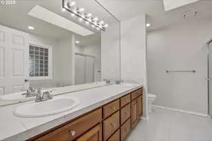 1202 NE Parks Edge Cir, Hillsboro, OR 97124 - Photo 24