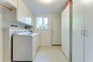 365 E 50th Ave, Eugene, OR 97405 - Photo 22