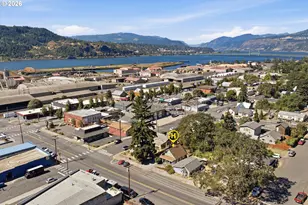 207 N Oak St, Bingen, WA 98605 - Photo 40