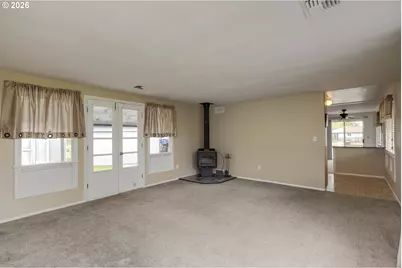 3630 Circle Dr SE, Albany, OR 97322 - Photo 6