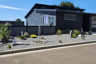 30420 Sawyer Wy, Gold Beach, OR 97444 - Photo 40