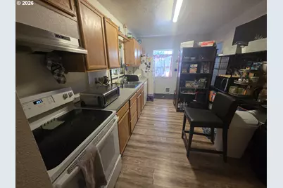 589 Knapp Pl, Salem, OR 97301 - Photo 2