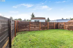 205 S 54th St, Springfield, OR 97478 - Photo 28