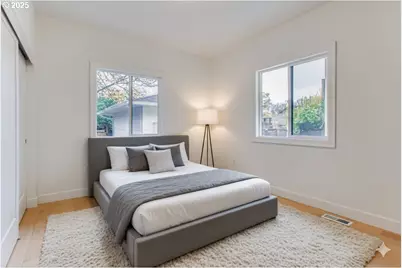122 NE 44th Ave, Portland, OR 97213 - Photo 6
