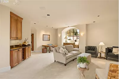 811 NE Brennan Ln, Hillsboro, OR 97124 - Photo 24