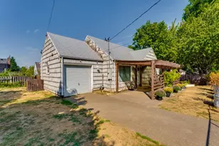 6709 NE Sumner St, Portland, OR 97218 - Photo 2