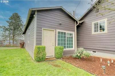 1045 Umatilla St, Saint Helens, OR 97051 - Photo 6