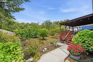 247 1st Ave, Coos Bay, OR 97420 - Photo 34