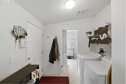 247 1st Ave, Coos Bay, OR 97420 - Photo 28