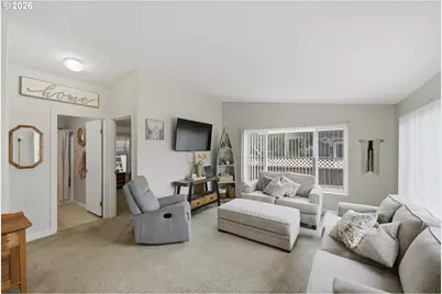 247 1st Ave, Coos Bay, OR 97420 - Photo 6
