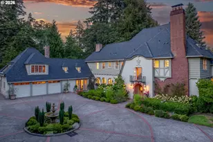 1905 S Greenwood Rd, Portland, OR 97219 - Photo 2