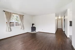 703 E 5th St, Molalla, OR 97038 - Photo 10