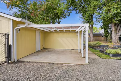 703 E 5th St, Molalla, OR 97038 - Photo 26
