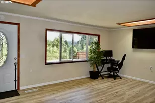 30312 Hummingbird Hill Rd, Gold Beach, OR 97444 - Photo 16