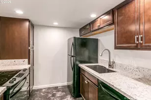 2211 SW 1st Ave, Portland, OR 97201 - Photo 6