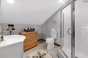 1024 SW Pine Dr, Warrenton, OR 97146 - Photo 24