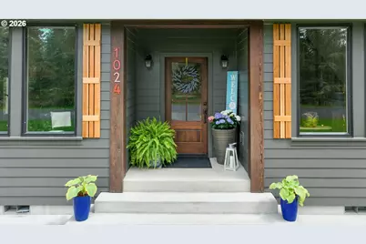 1024 SW Pine Dr, Warrenton, OR 97146 - Photo 2