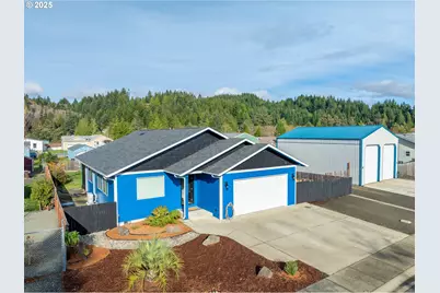 1010 Raechel Rd, Lakeside, OR 97449 - Photo 4