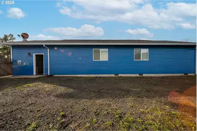 1010 Raechel Rd, Lakeside, OR 97449 - Photo 10