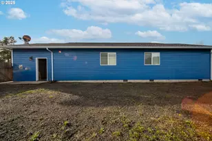 1010 Raechel Rd, Lakeside, OR 97449 - Photo 10