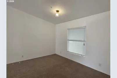 15768 SE Powell Blvd #28, Portland, OR 97236 - Photo 20