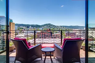 420 NW 11th Ave, Portland, OR 97209 - Photo 18