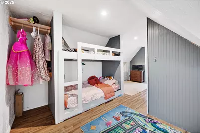 352 NE Polk Station Rd, Dallas, OR 97338 - Photo 22